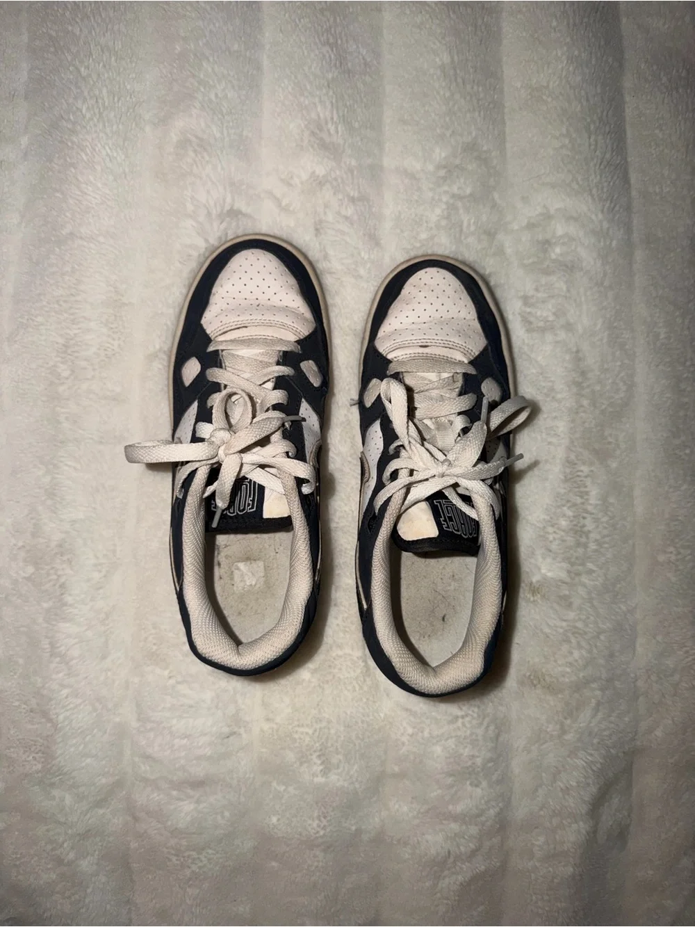 Nike Kids Navy and White Low-Top Sneakers